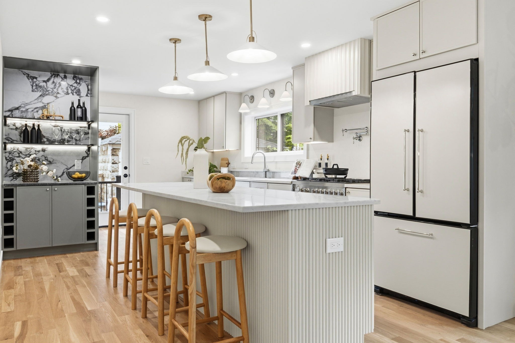 34 Governor Winthrop Rd Unit 1, Somerville, MA 02145