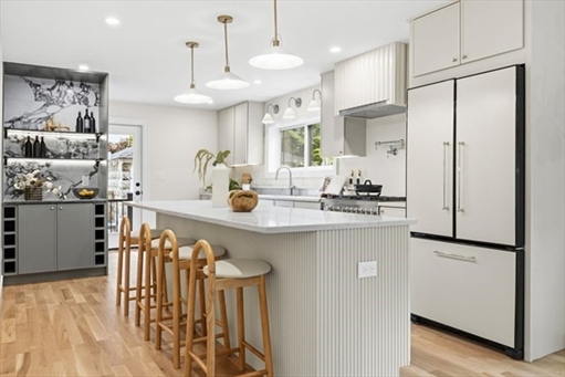 34 Governor Winthrop Rd, Apt 1