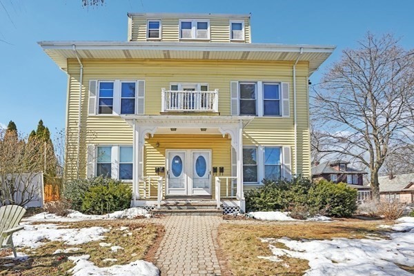 123 White St Unit 123, Belmont, MA 02478