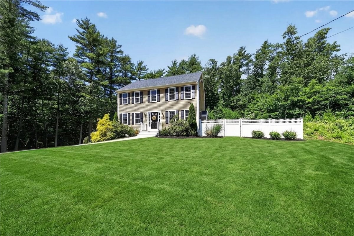 73 Ring Road, Kingston, MA 02364