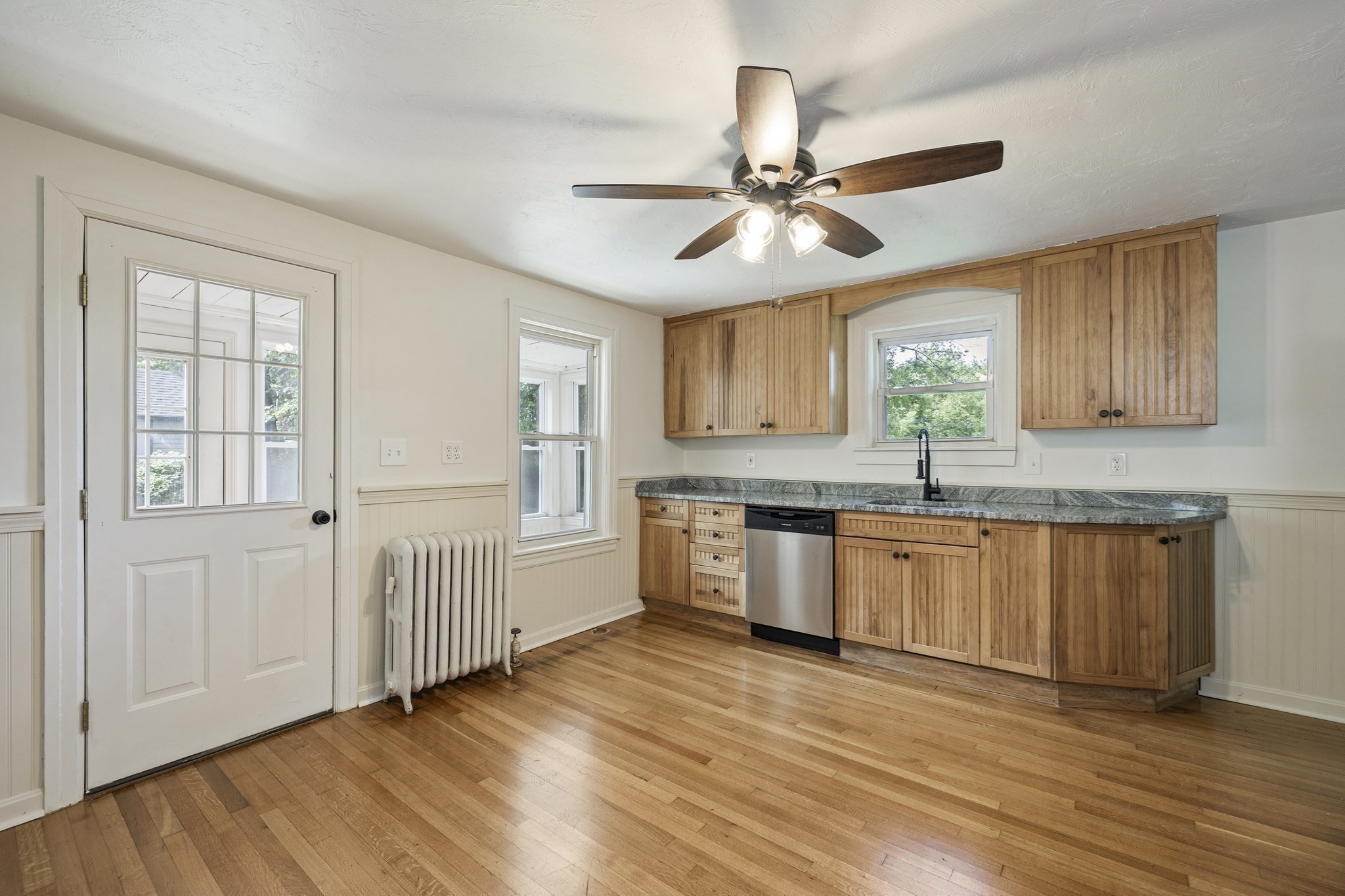 73 Sargent St, Leicester, MA 01611 - Image 4