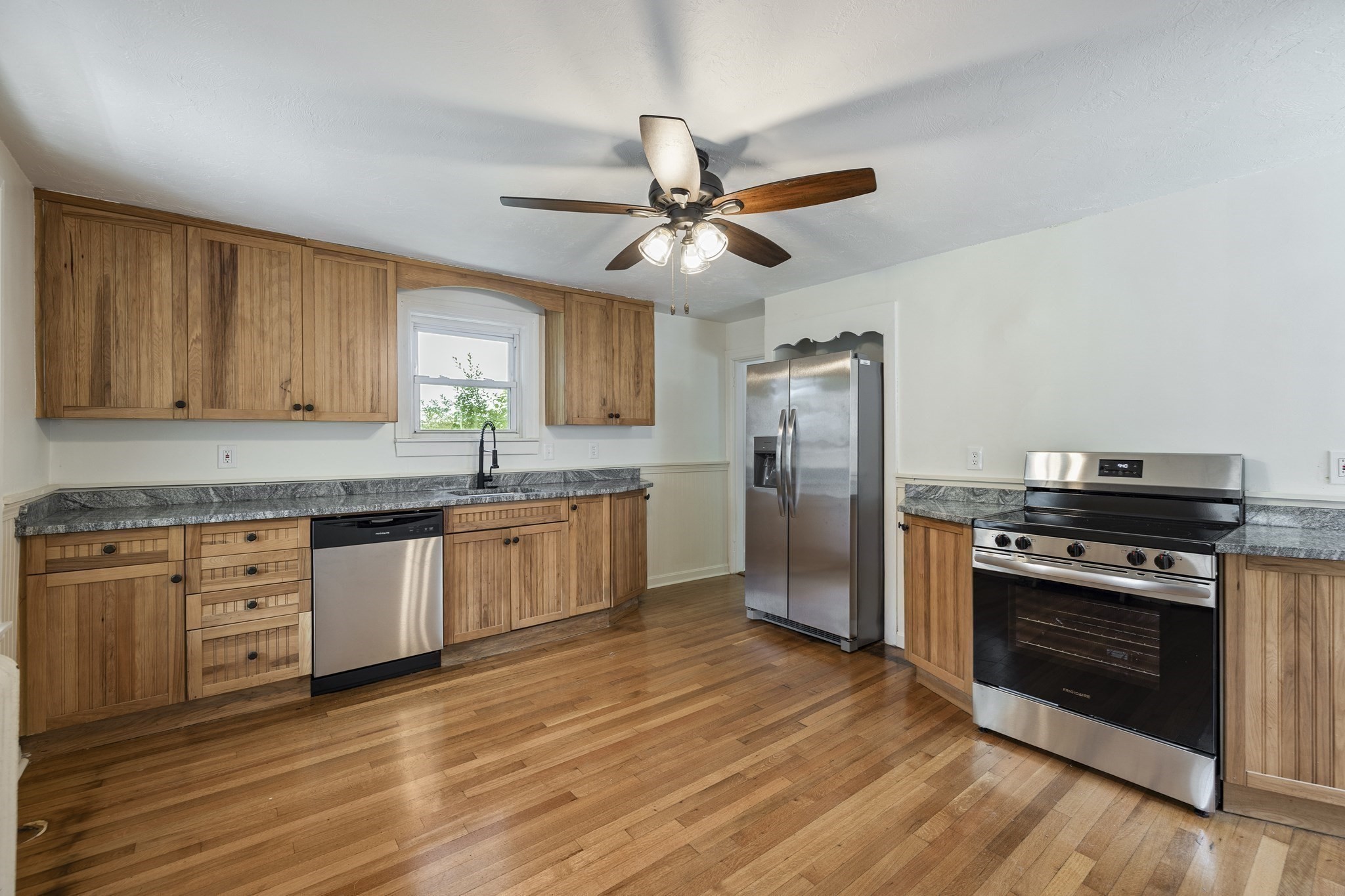 73 Sargent St, Leicester, MA 01611 - Image 8