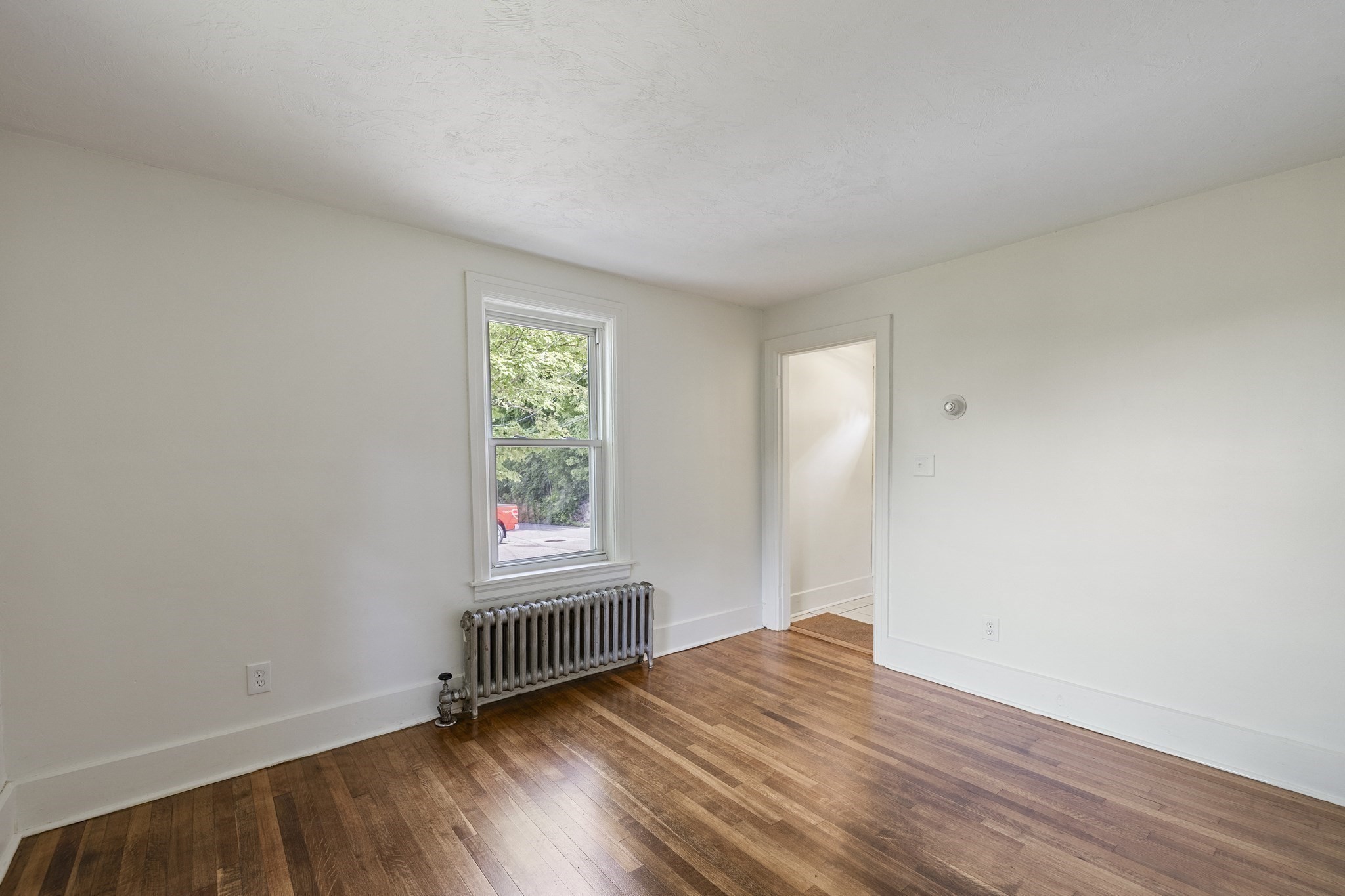 73 Sargent St, Leicester, MA 01611 - Image 9