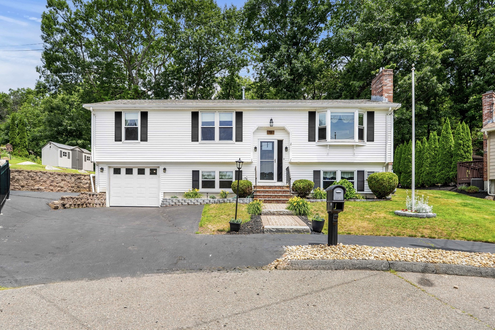 16 Marianne Rd, Lynn, MA 01904