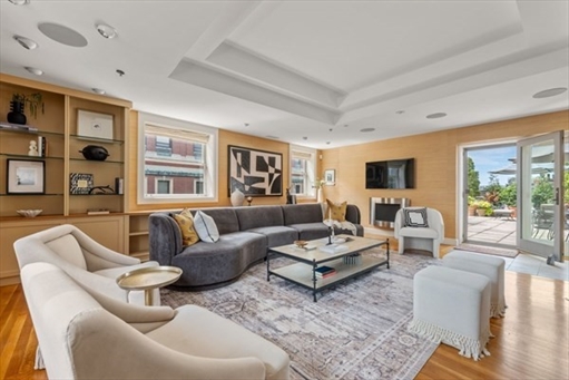 57 E Concord St, Apt 9