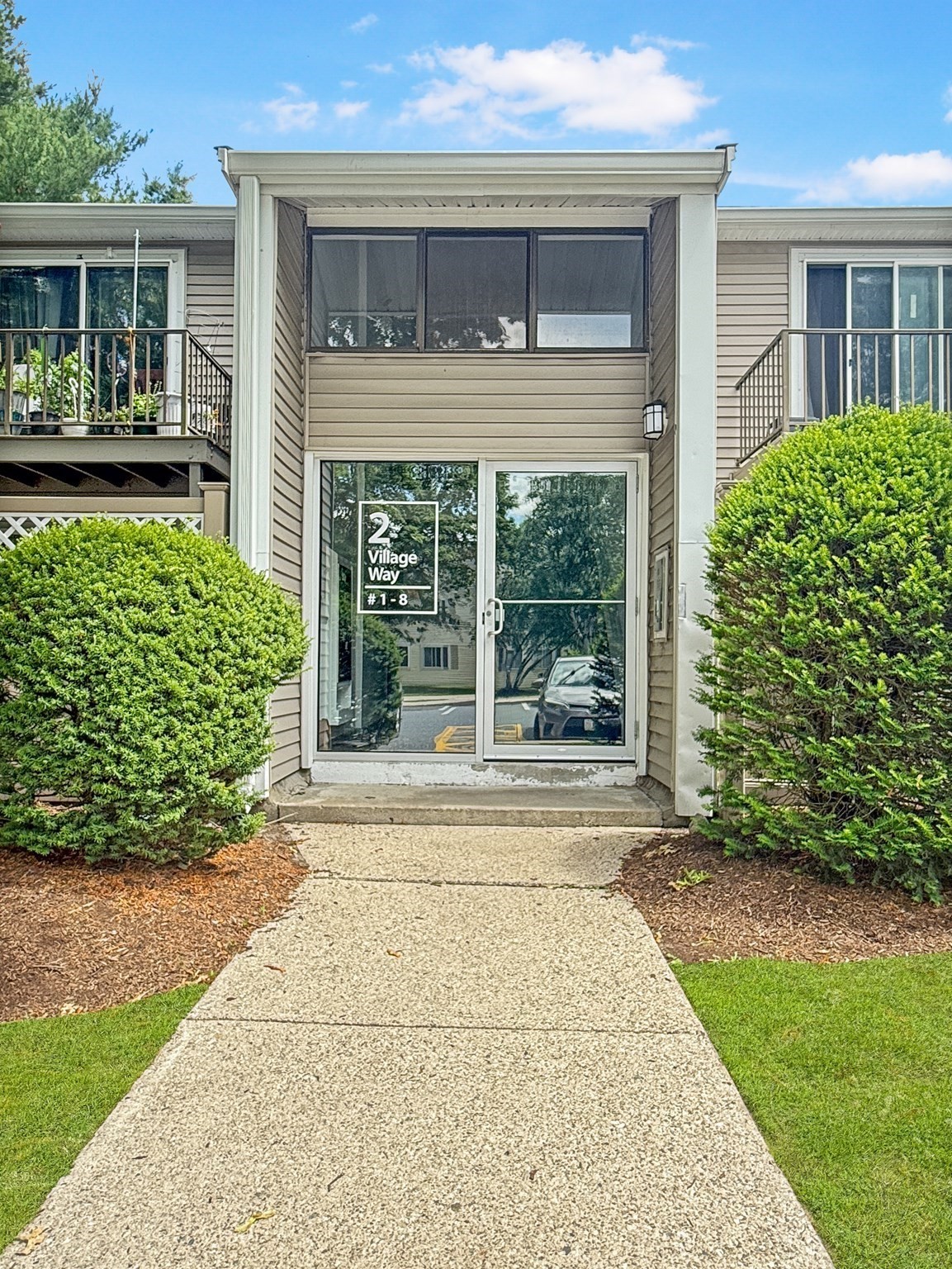 2 Village Way Unit 6, Natick, MA 01760