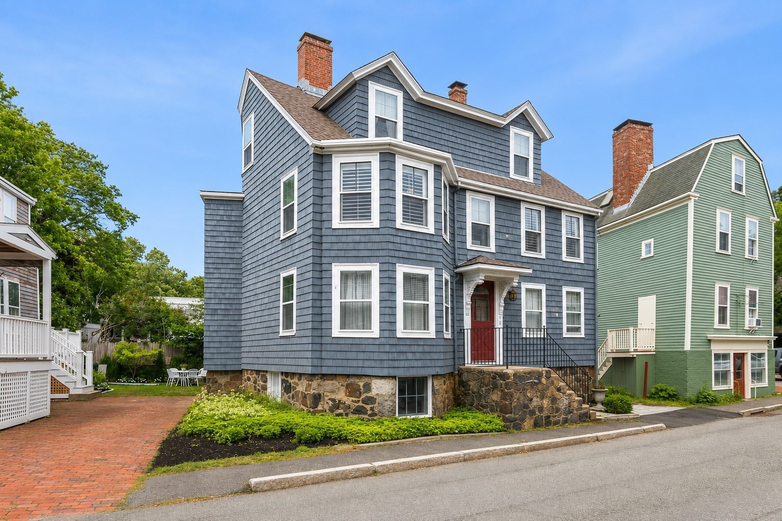 12 Darling Street Unit 2, Marblehead, MA 01945