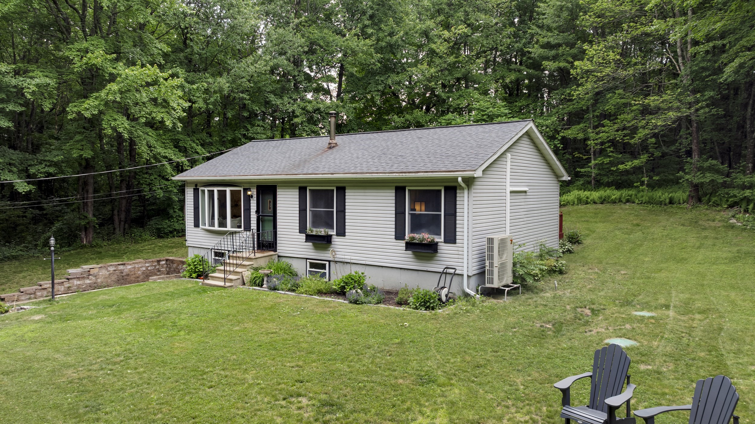 850 North Rd, Hardwick, MA 01037