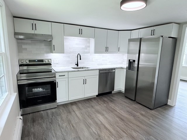 8 Myles Standish Dr Unit 2, Haverhill, MA 01835