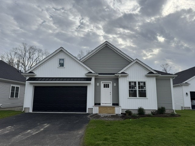 3 Coach Road, Easton, MA 02375