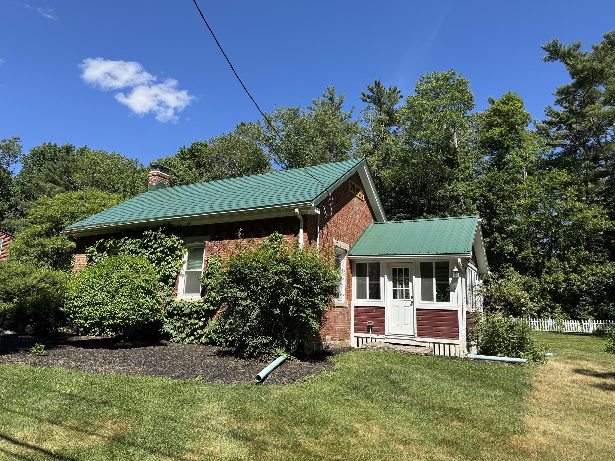 183 West Sturbridge Rd, East Brookfield, MA 01515