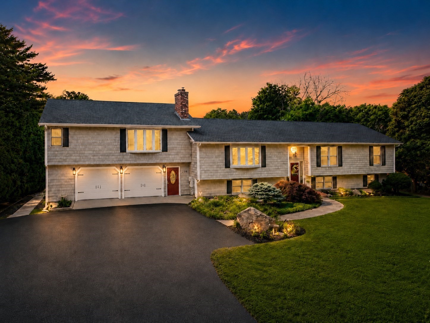 28 Woodside Dr, Grafton, MA 01519