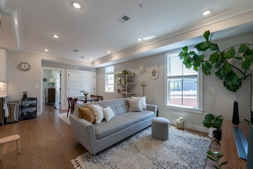 464 Sumner, Apt 3