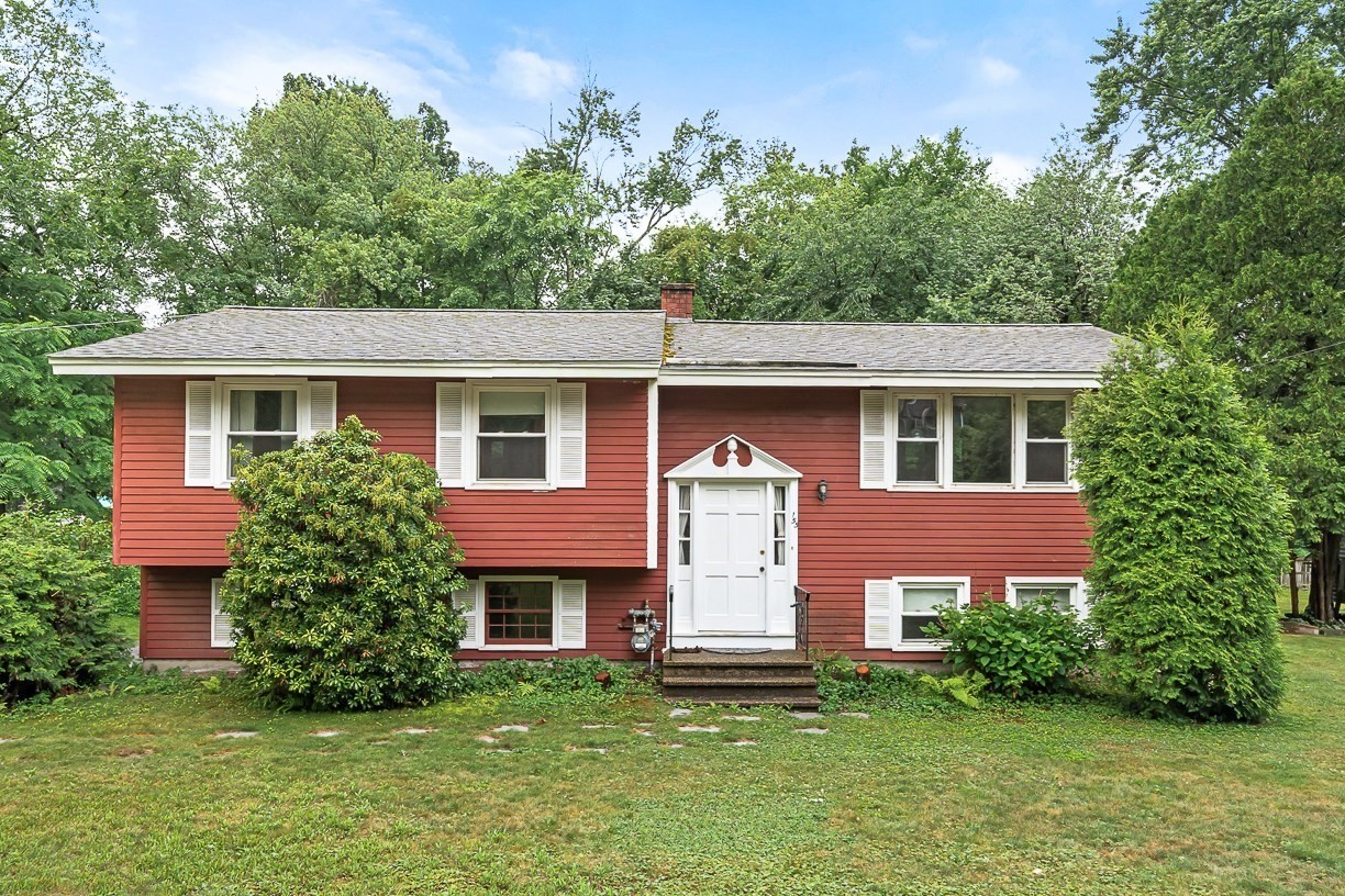 155 Turnpike Rd, Chelmsford, MA 01824