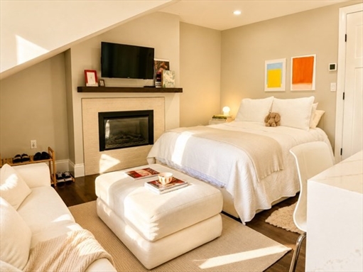 105 Charles Street, Apt 402