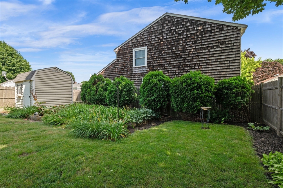 25 Colonial Rd, Peabody, MA Image 36