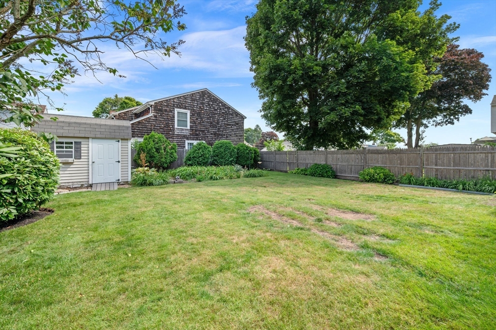 25 Colonial Rd, Peabody, MA Image 37