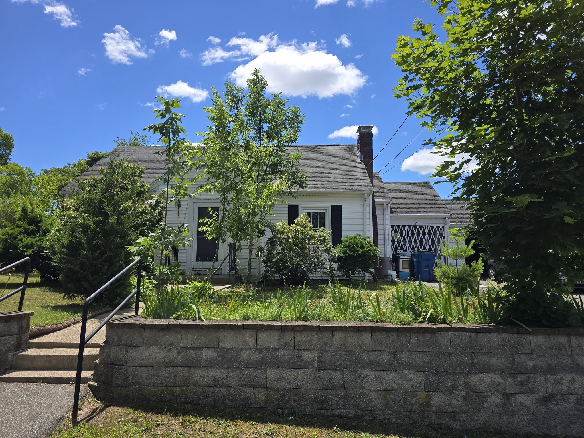 26 Edwin St, Randolph, MA 02368