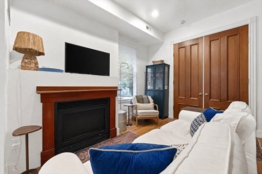 45 Rutland St, Apt 2