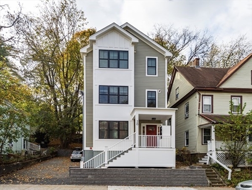 26 Arlington St, Apt 3