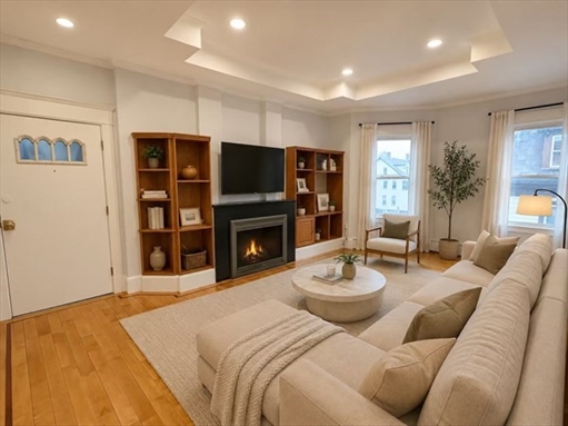 363 Adams, Apt 4