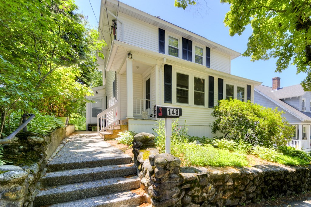 148 Whitmarsh Avenue, Worcester, MA 01606