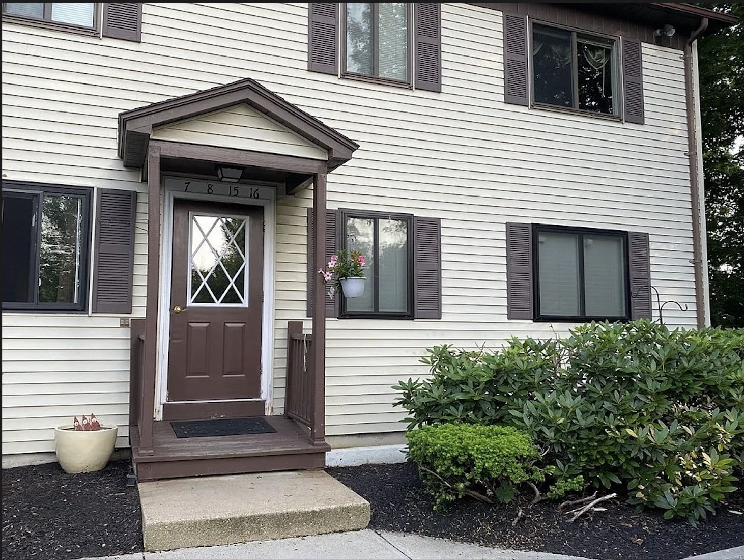 16 Cleveland Place Unit 8, Gloucester, MA 01930 - Image 5