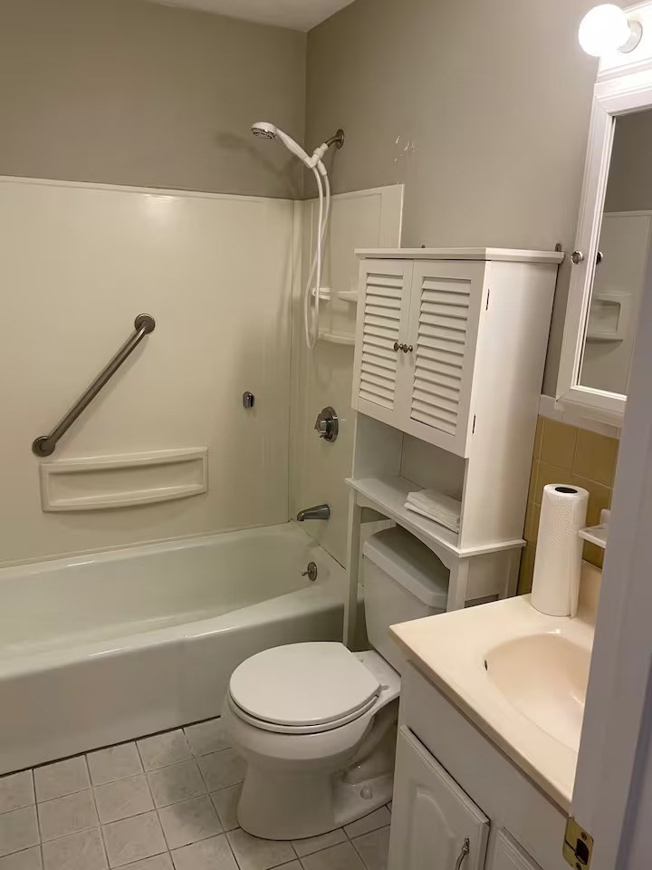16 Cleveland Place Unit 8, Gloucester, MA 01930 - Image 9