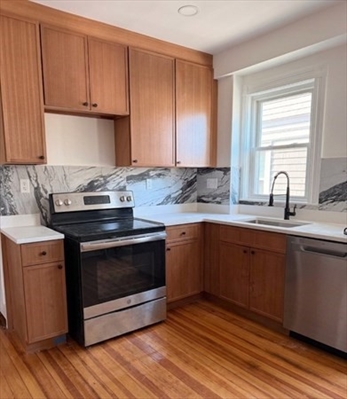 8 Dawes st, Apt 2