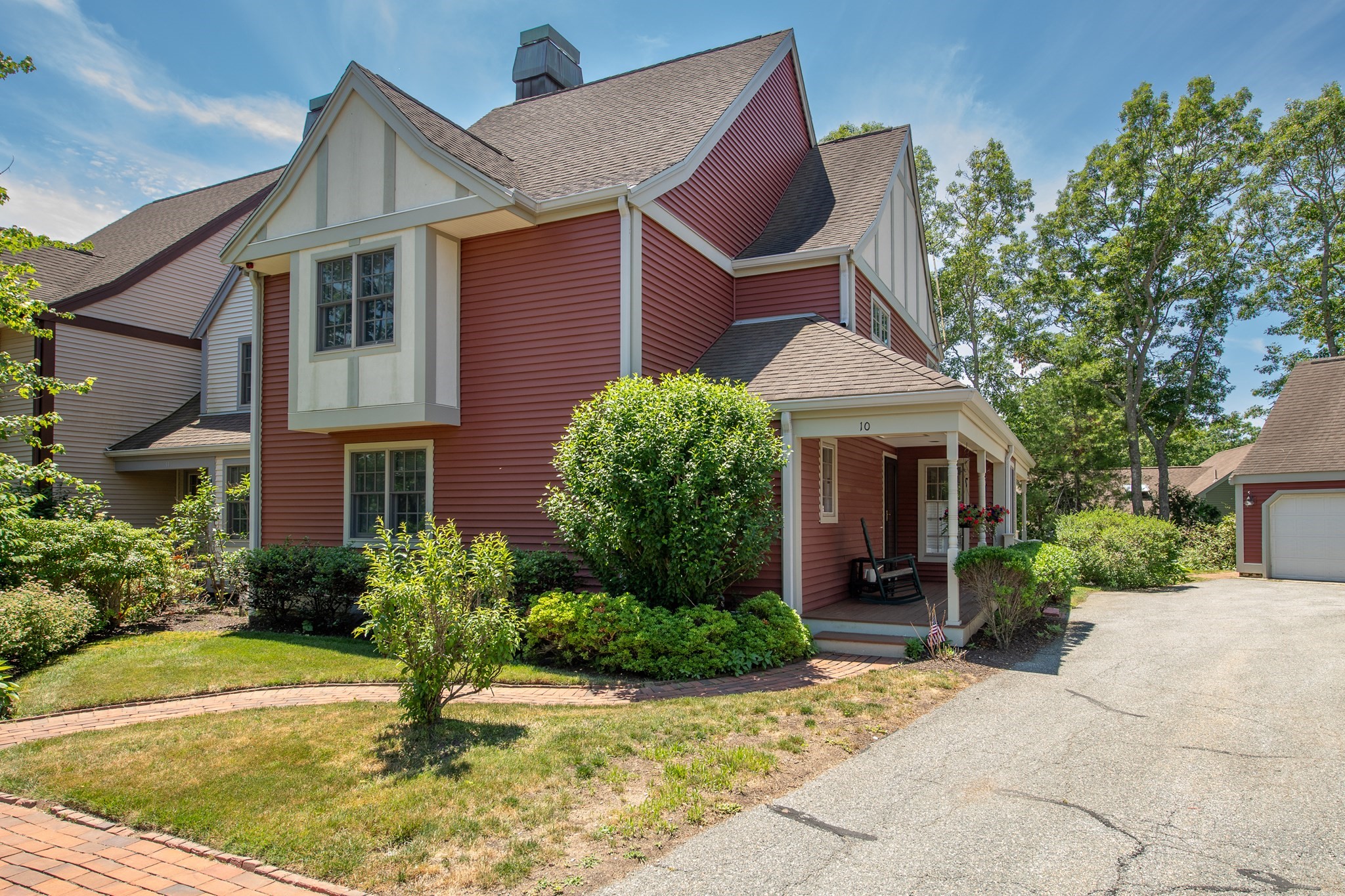 10 Village Green Circle, Mashpee, MA 02649