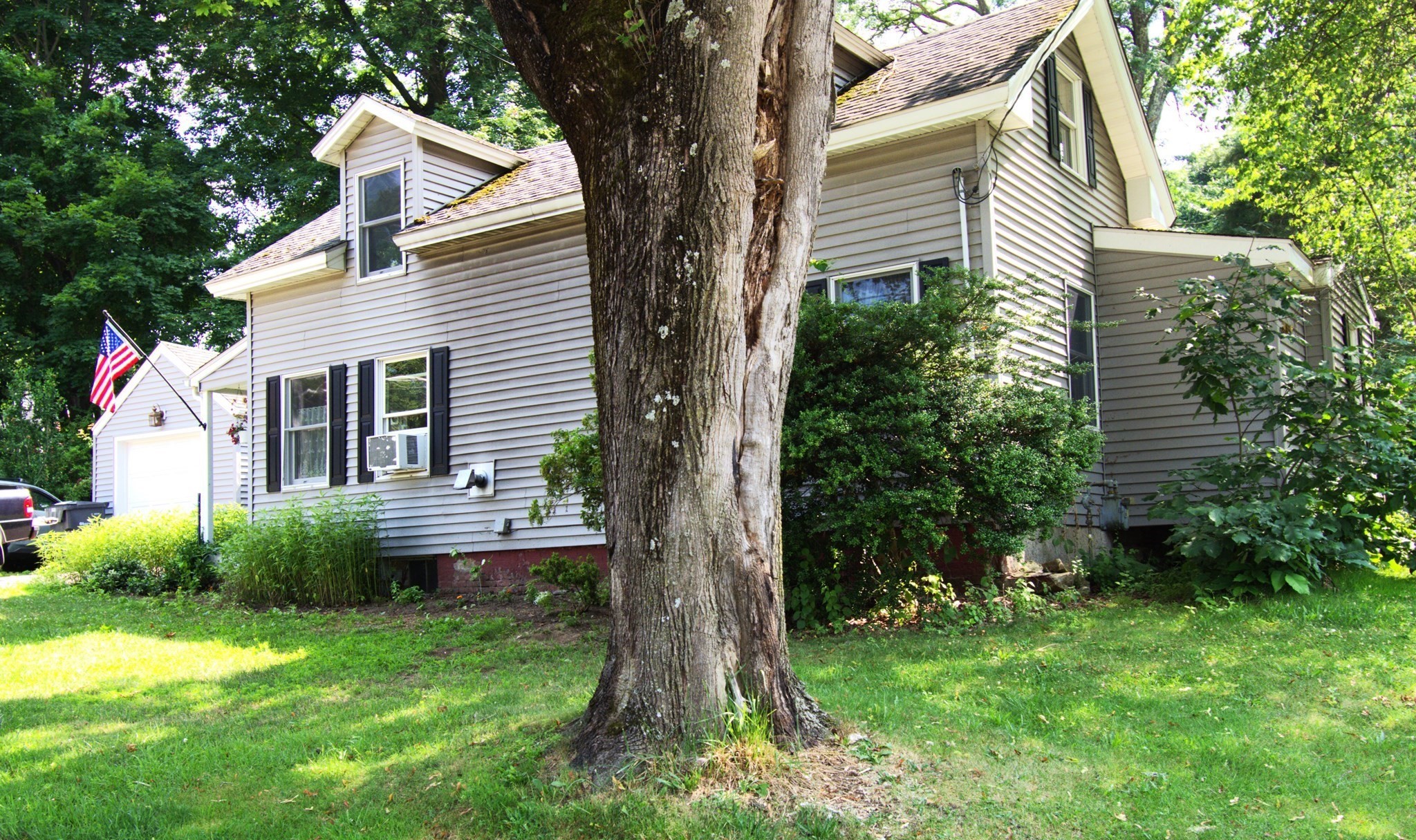41 Worcester Street, Grafton, MA 01519