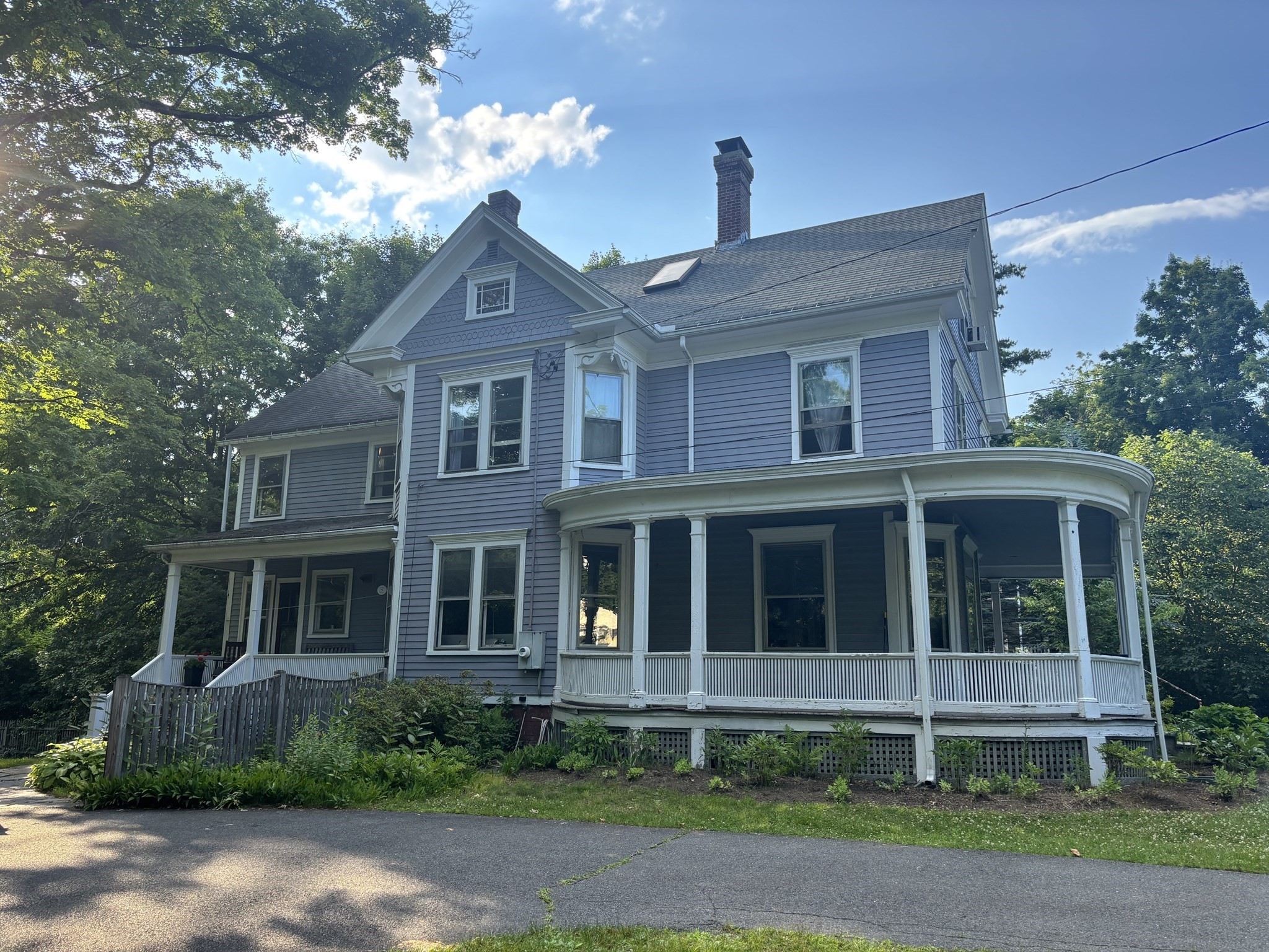 254 Lincoln, Amherst, MA 01002