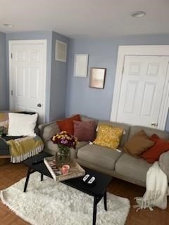 138 Vernal St, Apt 2L