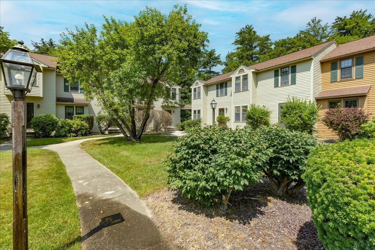 133 Apache Way Unit 133, Tewksbury, MA 01876