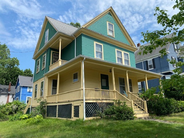 2 Orris Place, Melrose, MA 02176