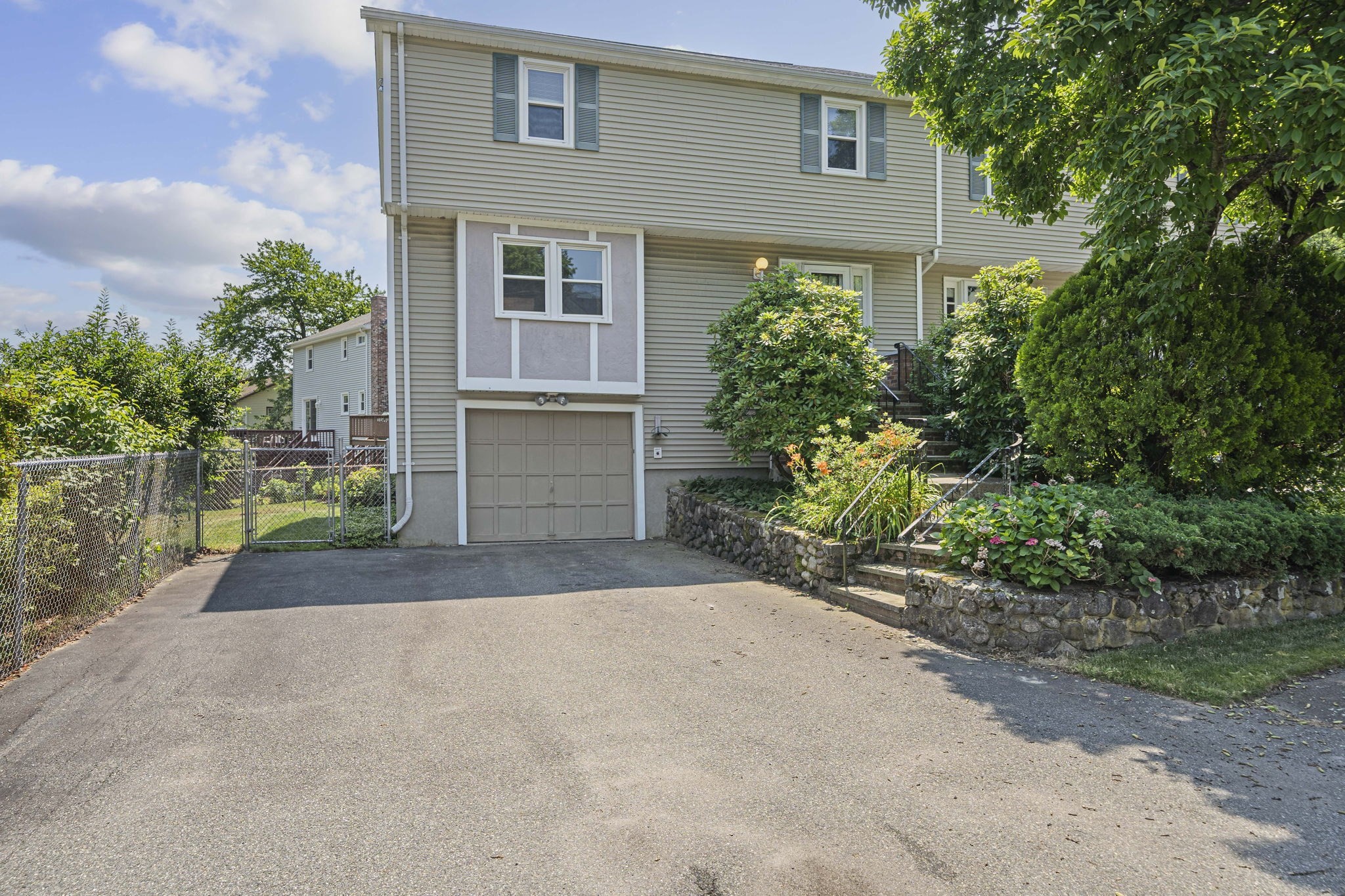 12 Pearl St Unit 12, Randolph, MA 02368