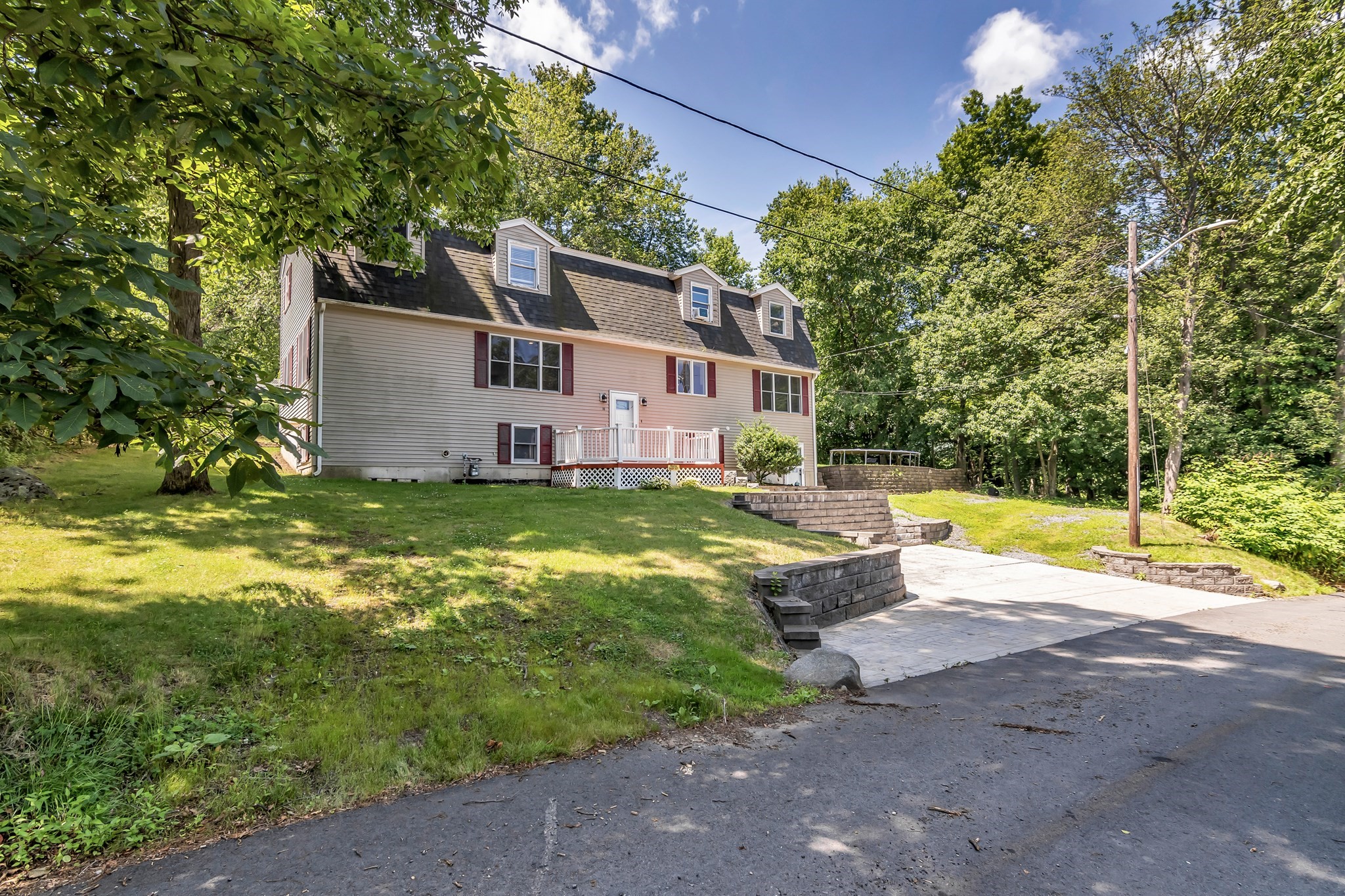 30 Benham St, Haverhill, MA 01830