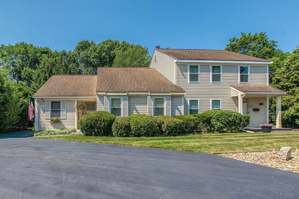 207 Mechanic St Unit 207, Canton, MA 02021