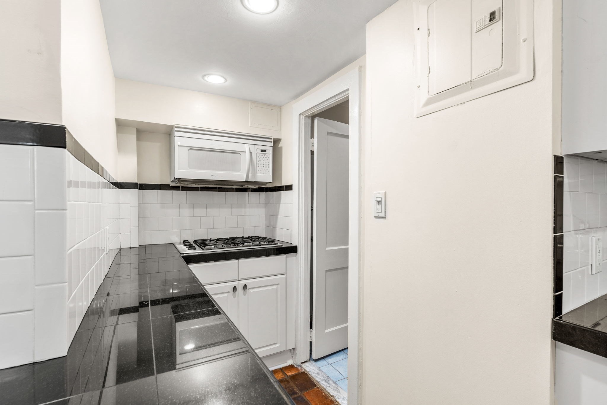 112 Pinckney Street Unit 4, Beacon Hill, Boston, MA 02114 - Image 15