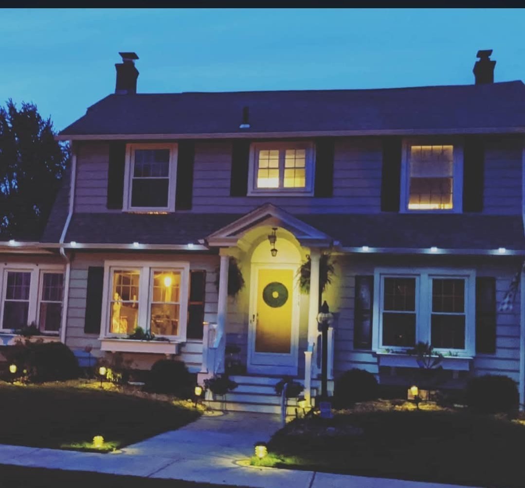174 Hopkins Pl, Longmeadow, MA 01106
