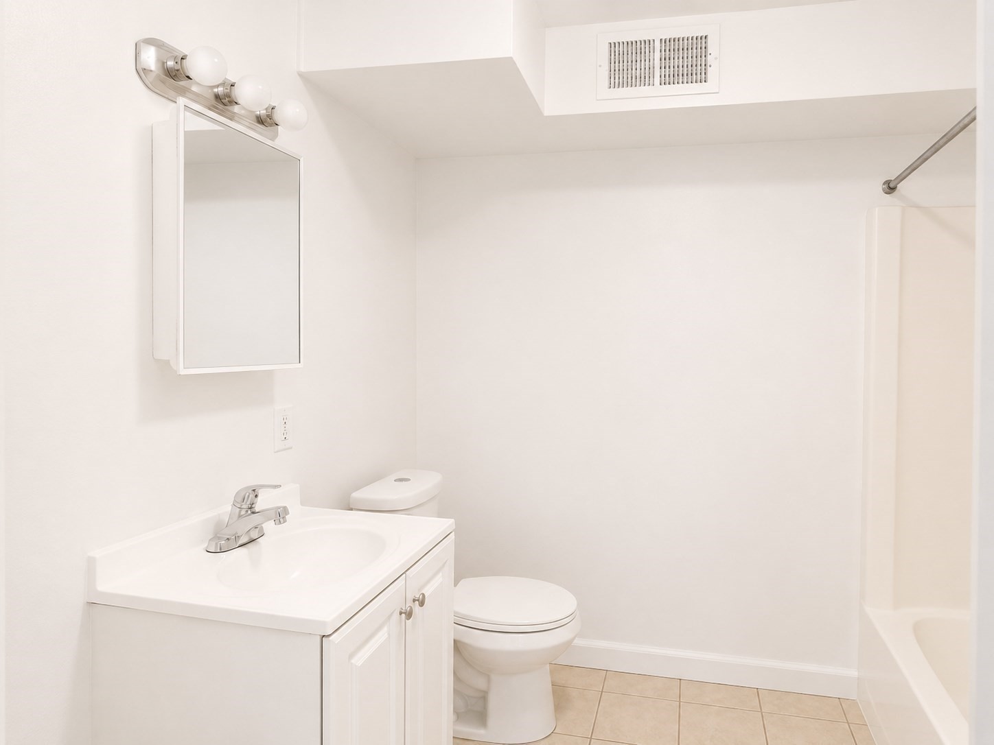 526 Third St Unit 3, Fall River, MA 02721 - Image 2