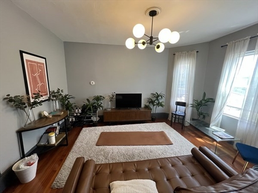 195 Hancock St, Apt 1