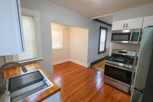 50 Thatcher Street, Apt 2