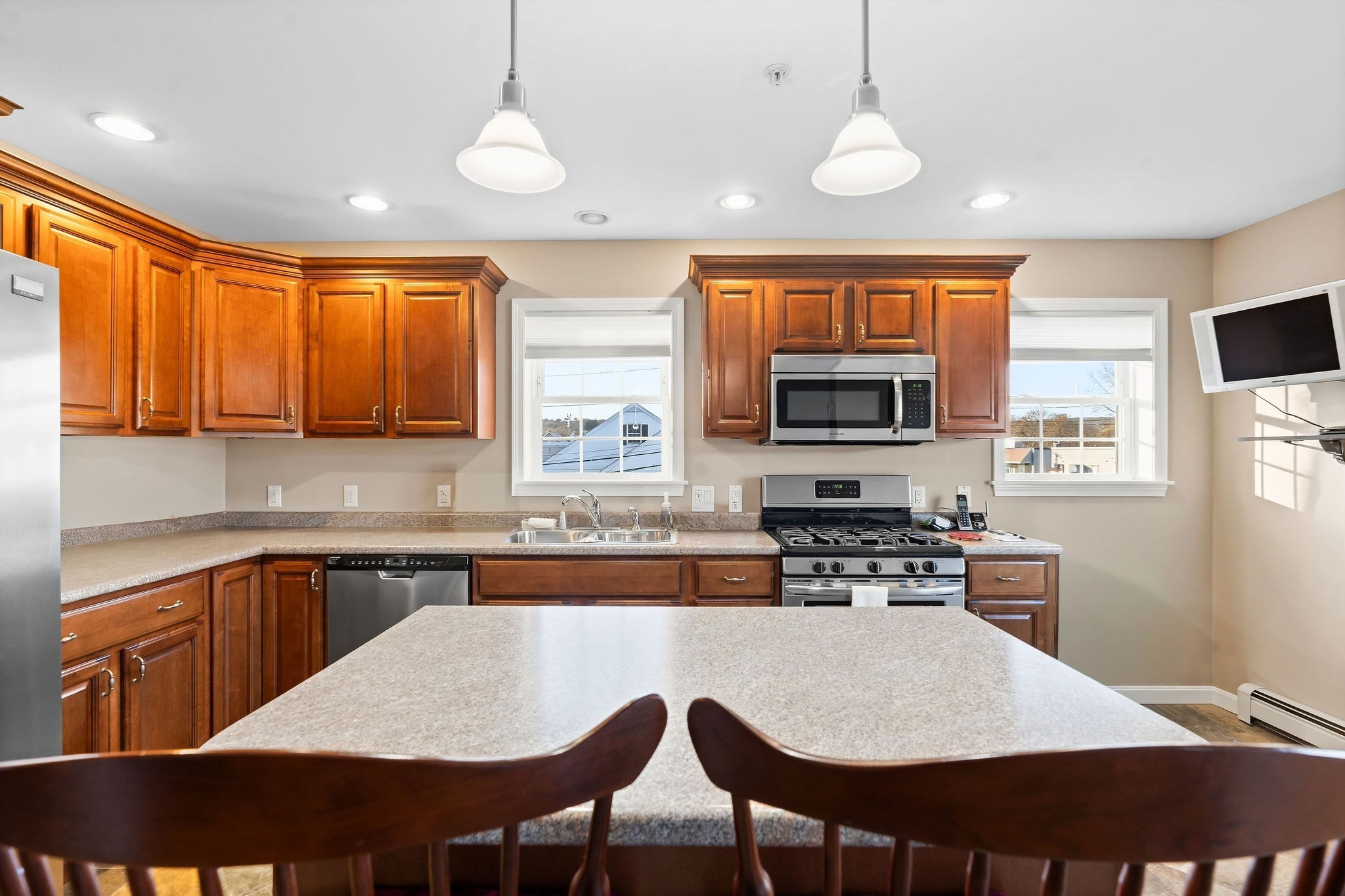 381 Summer Street, Fitchburg, MA 01420 - Image 8