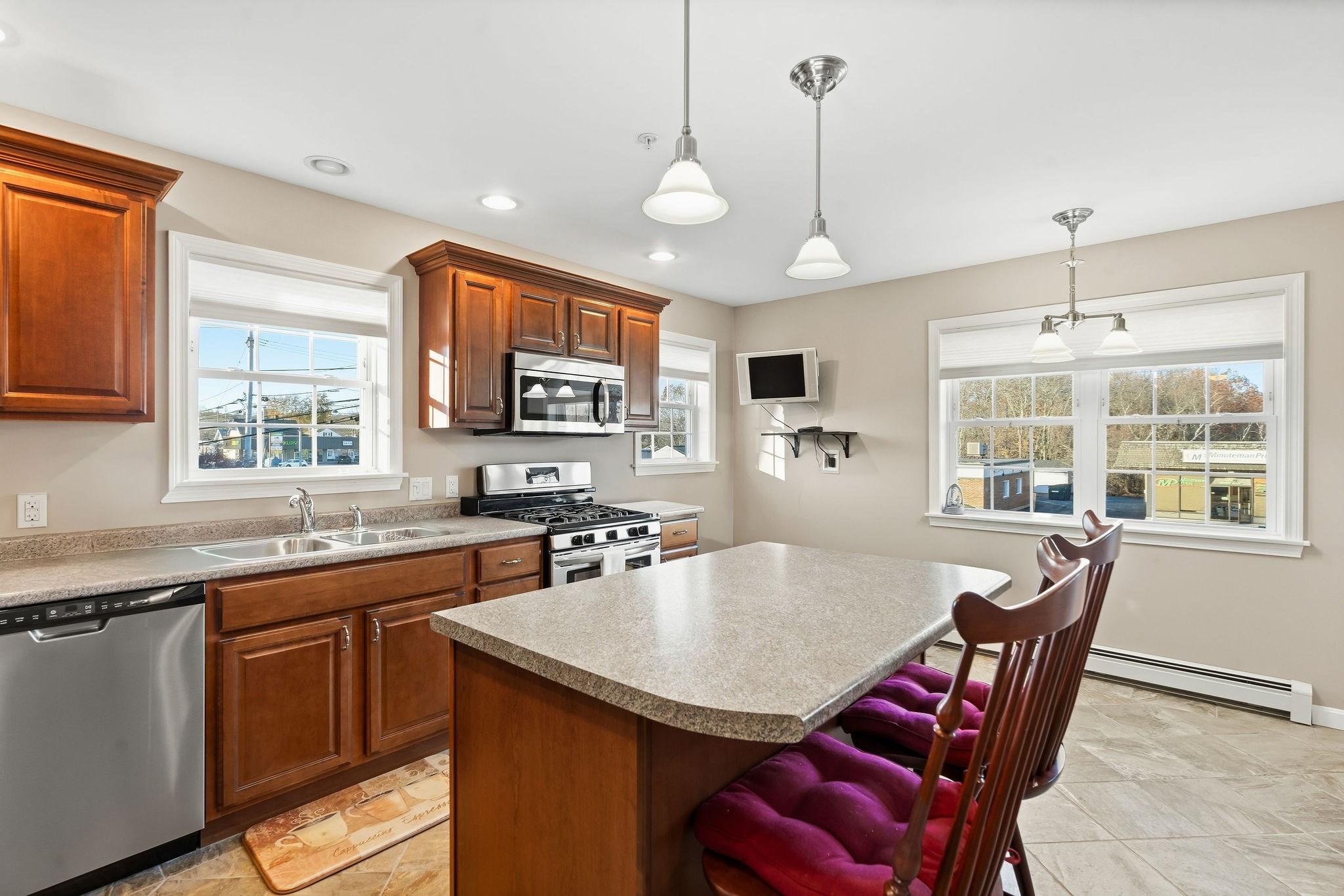 381 Summer Street, Fitchburg, MA 01420 - Image 9