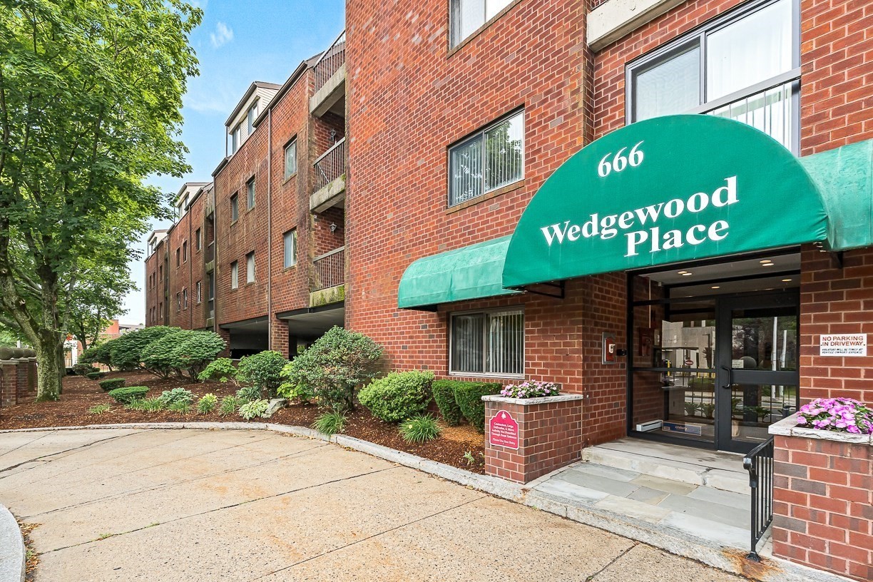 666 Main Street Unit 315, Winchester, MA 01890
