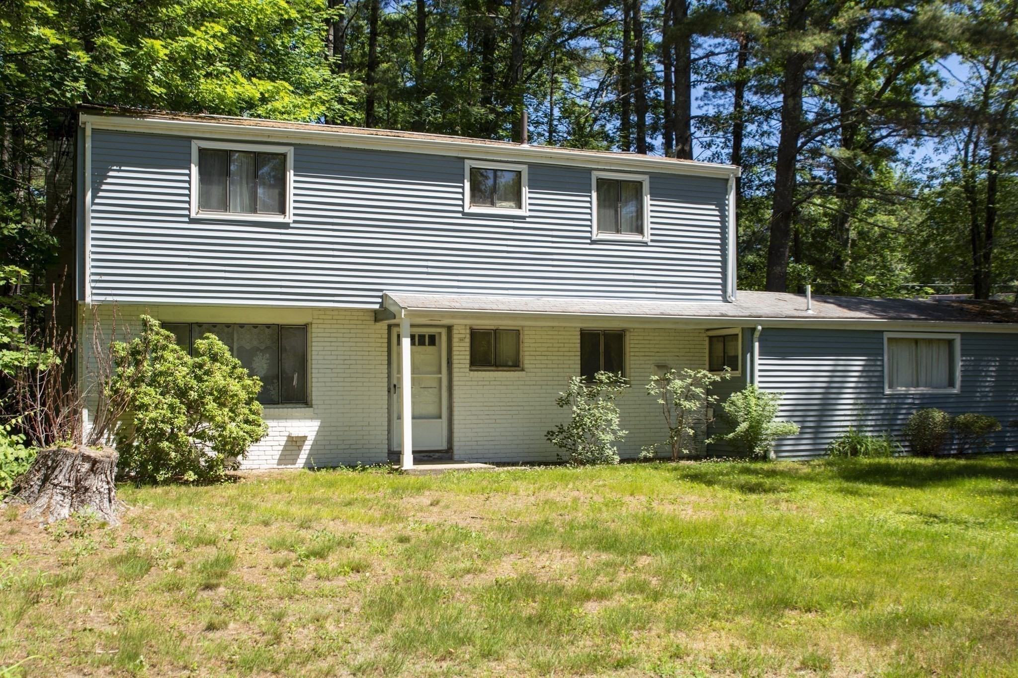 14 Willow Rd, Sudbury, MA 01776