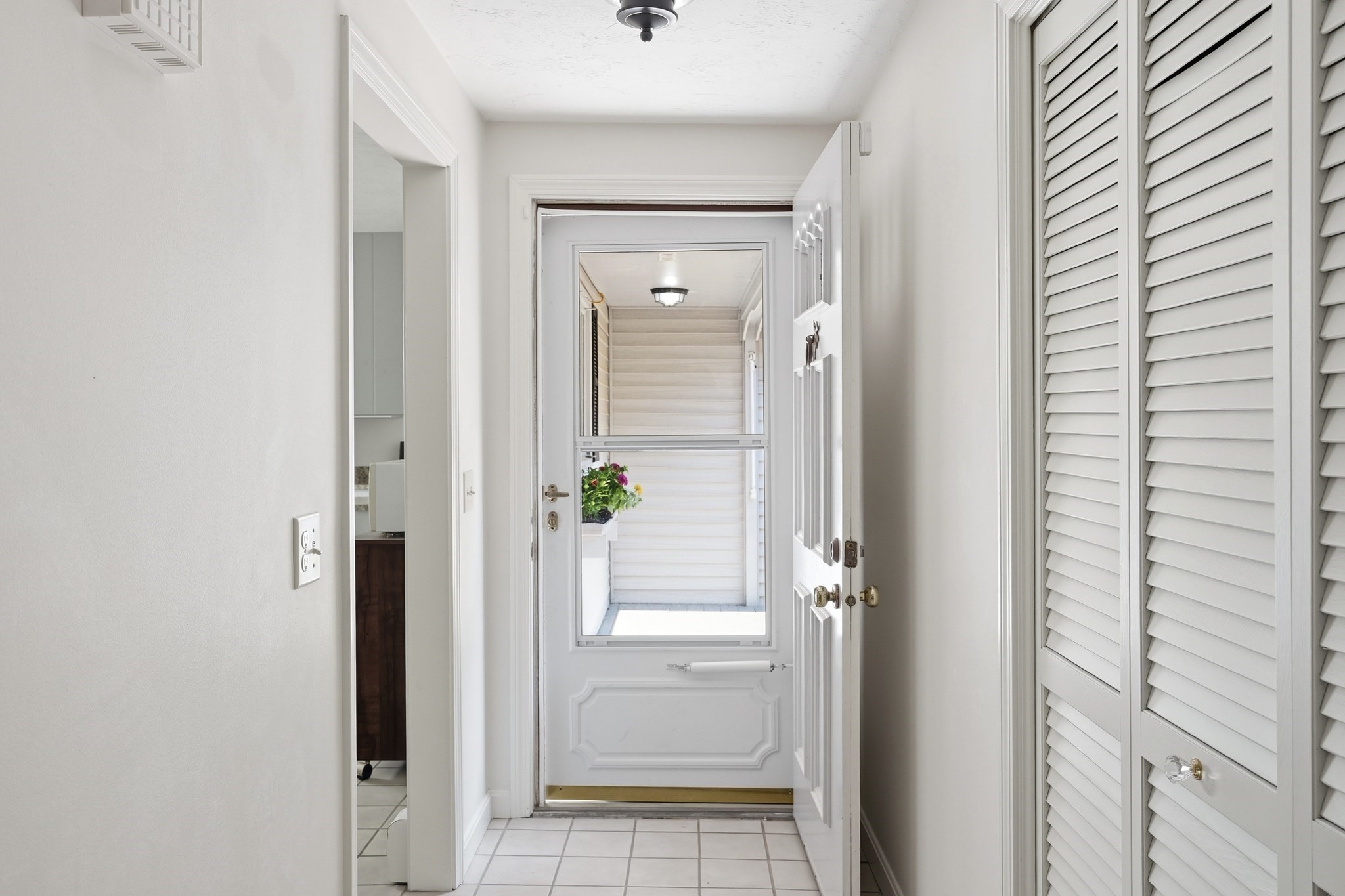 16 Mooring Circle, Plymouth, MA 02360 - Image 3