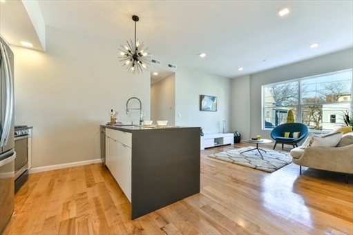 87 Parker St, Apt 403