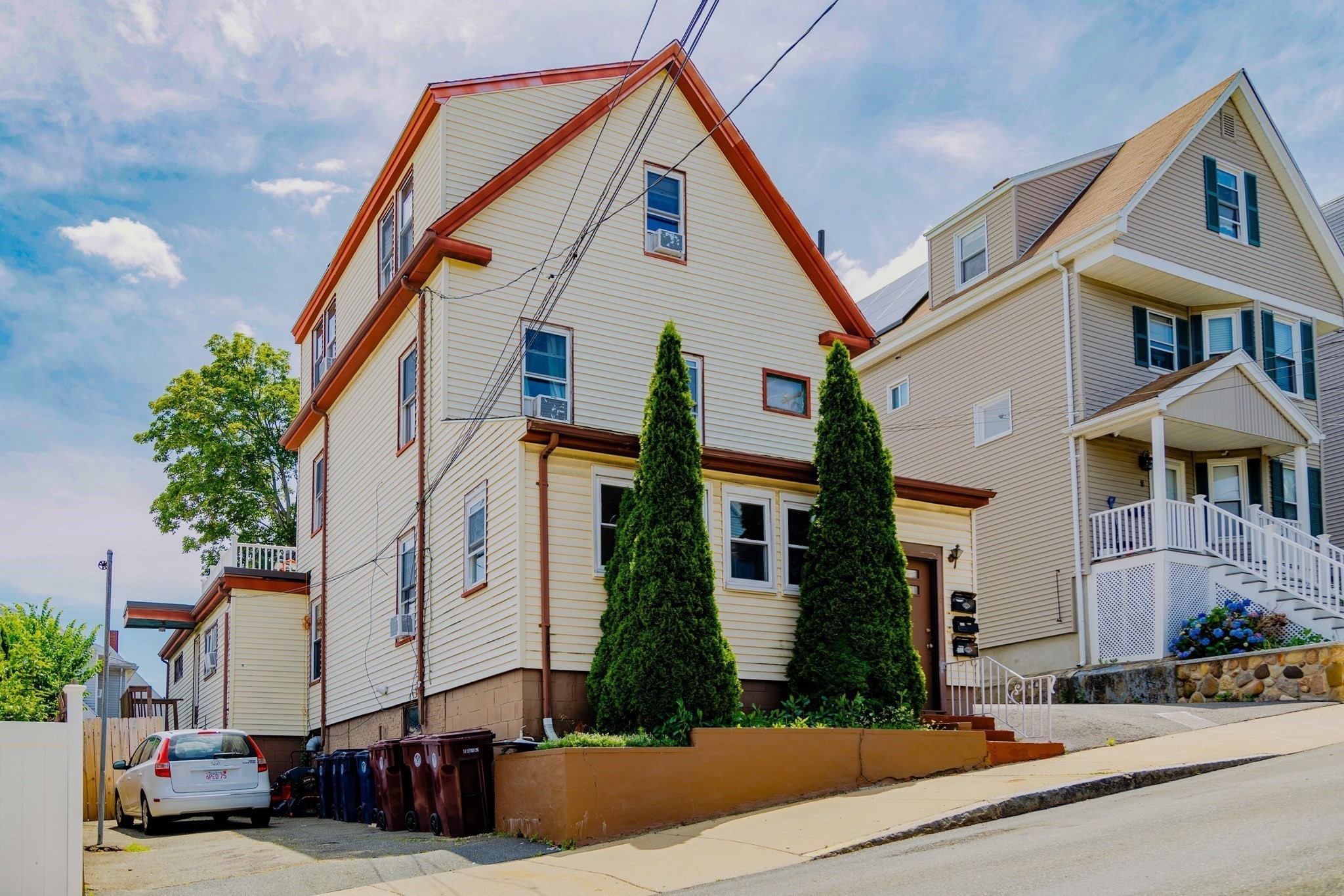 6 Hillside Ave, Everett, MA 02149